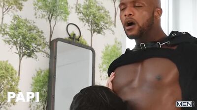 PAPI - Andre Donovan Gets Busy With His Costumer Ty Mitchell And Finishes Cutting His Hair