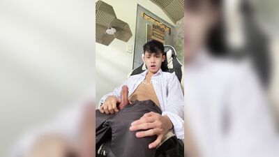 I can't resist getting horny after long day from school