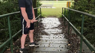 (RECUT) Coach fucking his player in public before the game.