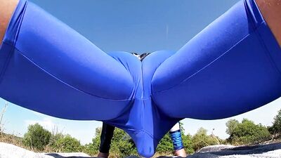 I cum without taking off my spandex after getting horny working out in leggings
