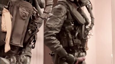 Horny Hornet Horns Himself