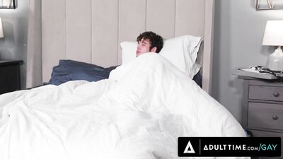 HETEROFLEXIBLE - Nurse Dalton Riley ALMOST CAUGHT Giving Joseph Castlian A Blowjob Under The Covers!