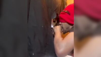 stepbro saw too many gloryhole vidz (Cumshot at 5:28)