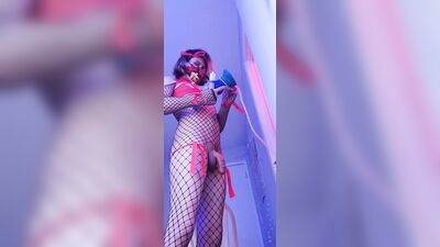 Rave femboy fucks himself after dancing with a toy stuck up in his guts :D