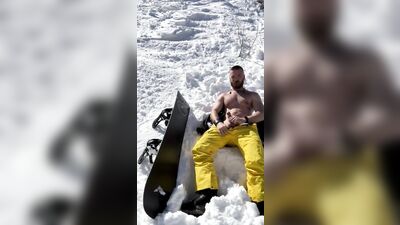 There's no way that skier didn't see me