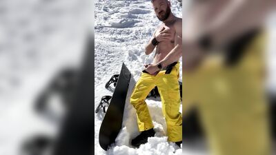 There's no way that skier didn't see me