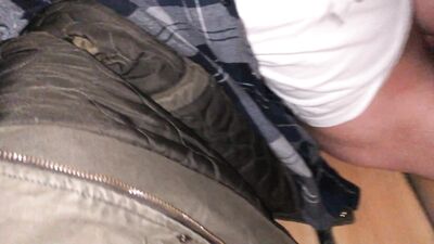 Cruising in public park + huge cumshots