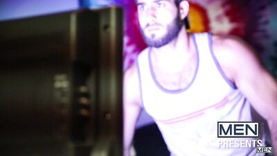 Beautiful Hunters: The Chase Continues with Alex Mecum and Beaux Banks