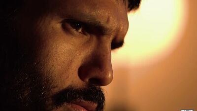 Réunion annulée, les employés en profitent – Theo Ford & Andy Star