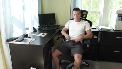 Gay Porn: Hubby Masturbates When Wife Is Away, Exposed By Hidd*en Camera