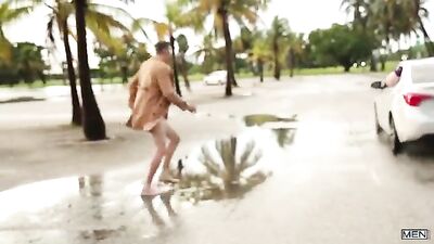 The Flasher - Tobias Incredible Gay Porn Experience with Bo Hendrixx