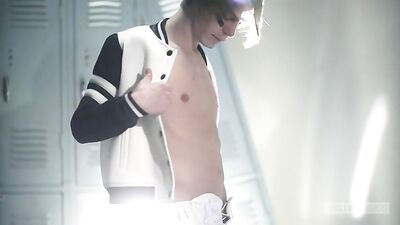 Kyles Jockstrap: Hardcore Gay Porn Action With Helix Studios - Kyle Ross