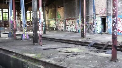 Hardcore German gets anal stretched with massive butt plugs. Enjoy this extreme Dilatation Anale video, caution, super-hard gay action.