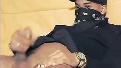 Métis du 93 takes the plunge in gay porn: Hetero Nassim goes wild on camera!