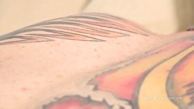 Young Daddys Gay Porn Massage Session - Bareback Fellatio and Anal Fun!