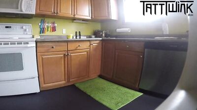 Il suce l'employé municipale et le filme en Spycam