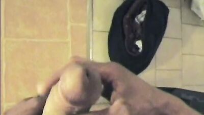 La grosse queue circoncise d'Habid