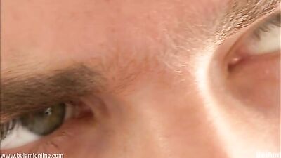 Kris Evans and his Unbelievable Cock - A Gay Porn Video Featuring a Muscular Model with an Incredible Dick!