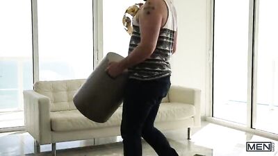 Beaux Banks and Phoenix Fellingtons Gay Porn Masterclass: Passive Submission and Black Muscle