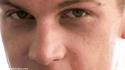 Honey-toned Czech hottie goes solo in Lukes new short haircut!