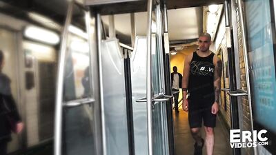 Street Splitting Bareback - Direct Approach Leads to Gay Porn Shoot in Paris