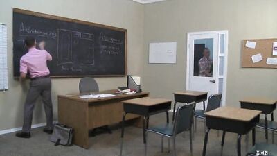 Étudiant indiscipliné: Kirk Cummings, Boston Miles