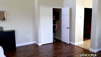 GayHoopla First-Timer Blown Away by Straight Guys Hot Body - Beau Gosse Takes Gay for the First Time!