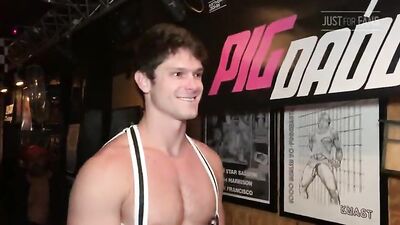 Gay Bar Live Sex Show: Two Gay Porn Stars Take Over the Stage!