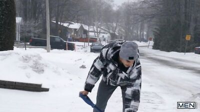 Theo Ross, pas si hétéro que ça !