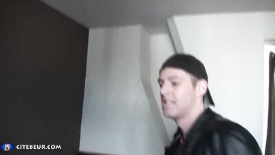 Lascars algérien se fait pomper par un Cefran