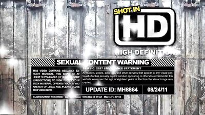 Erotic Massage Gone Wild: Macho Client Cant Resist My Seductive Touch