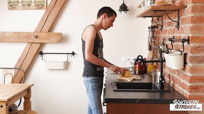 Young French Twink Alexis Tivoli Sucks Axel Greens Cock