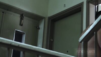 Beau mec brésilien bien monté défonce le petit cul d'un français