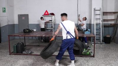 Mechanics Delight! Scene 1 - American FF, Silas Rise, Golden Showers Galore!