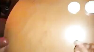 Concours d'éjaculation a 5 mecs autour de la table