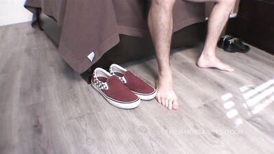 Footballers Foot Worship and Sucking Service