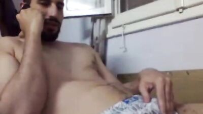 Iranian Webcam Fellaction: Gay Arab Male Masturbates in Front of His Camera
