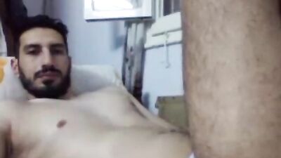 Iranian Webcam Fellaction: Gay Arab Male Masturbates in Front of His Camera