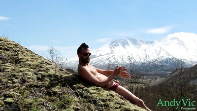 Natures Call: An Amateur Gay Porn Video of an Outdoor Ejaculation