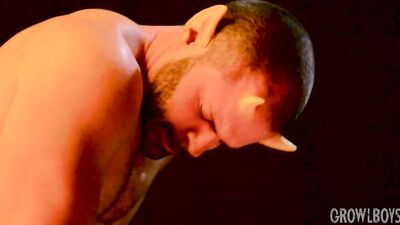 The K*id Goes Deep: Bishops Cave of Mythic Musclemen - Chapter 3