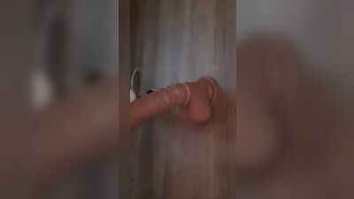 Gorge profonde avec mon dildo