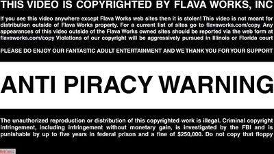 Trey Donovan donne a Daniel Thompson sa grosse queue