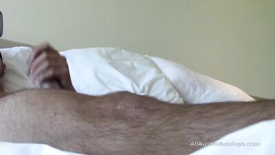 Australian Hottie Masturbating: Zacs Sexy Self-Pleasure Session