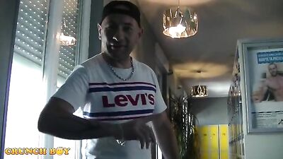 Street-Hunting: Black Frenchman Gets Sucked in Public by Jess Royan