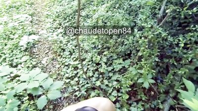 Gay Porn: Submissive Receives a Pissing