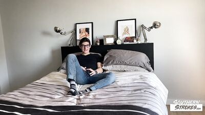 Geeky Masturbation with Aiden Ward - Hot Student Taking Selfies on His Bed