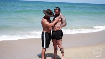 Hot Gay Men on the Beach: Nude Naturists and Bodybuilders