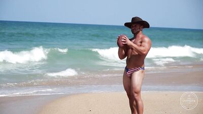 Hot Gay Men on the Beach: Nude Naturists and Bodybuilders