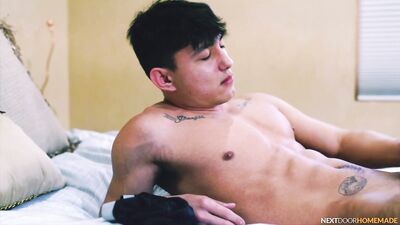 Young Skater, Beautiful Body and Dashing, Masturbates in His Room.