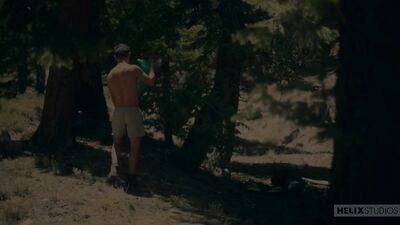 Jeune couple romantique – Trevor Harris & Levi Rhodes